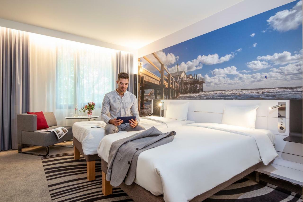 Novotel Hamburg City Alster Exterior photo